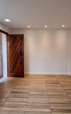 Apartamento à venda com 68m², 2 quartos e 1 vaga Apartamento à venda com 68m², 2 quartos e 1 vagaSala