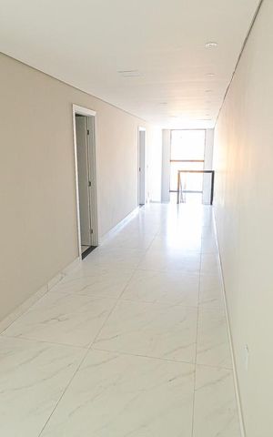 Casa à venda com 250m², 4 quartos e 4 vagas Casa à venda com 250m², 4 quartos e 4 vagasSala segundo andar