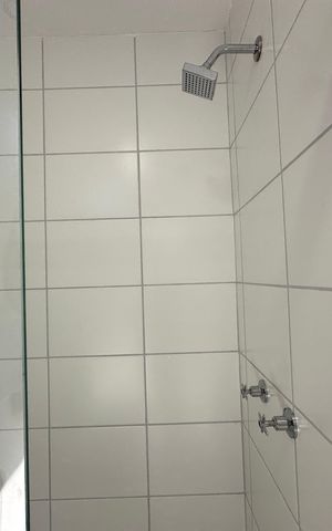 Apartamento para alugar com 52m², 1 quarto e 1 vaga Apartamento para alugar com 52m², 1 quarto e 1 vagaBanheiro