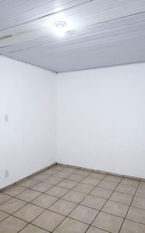 Casa para alugar com 120m², 2 quartos e 2 vagasQuarto 2