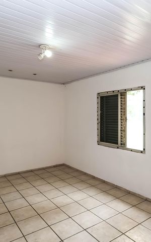 Casa para alugar com 120m², 2 quartos e 2 vagasQuarto 1