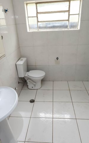 Casa para alugar com 120m², 2 quartos e 2 vagasBanheiro