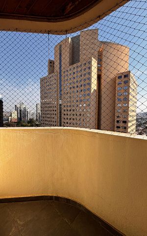 Apartamento à venda com 110m², 3 quartos e 2 vagas Apartamento à venda com 110m², 3 quartos e 2 vagasSacada suíte