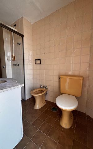 Apartamento à venda com 110m², 3 quartos e 2 vagas Apartamento à venda com 110m², 3 quartos e 2 vagasBanheiro suíte