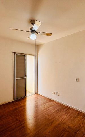 Apartamento à venda com 110m², 3 quartos e 2 vagas Apartamento à venda com 110m², 3 quartos e 2 vagasSuíte