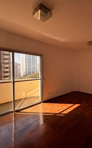 Apartamento à venda com 110m², 3 quartos e 2 vagas Apartamento à venda com 110m², 3 quartos e 2 vagasSala