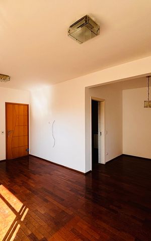 Apartamento à venda com 110m², 3 quartos e 2 vagas Apartamento à venda com 110m², 3 quartos e 2 vagasSala
