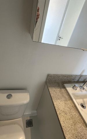 Apartamento para alugar com 140m², 2 quartos e 2 vagas Apartamento para alugar com 140m², 2 quartos e 2 vagasBanheiro da Suíte