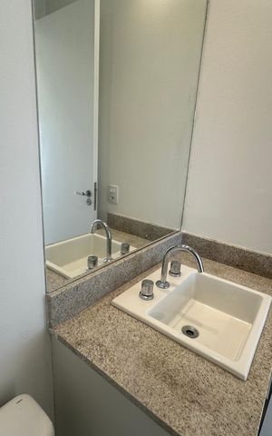 Apartamento para alugar com 140m², 2 quartos e 2 vagas Apartamento para alugar com 140m², 2 quartos e 2 vagasBanheiro Social