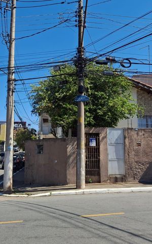 Casa à venda com 211m², 3 quartos e 3 vagasFachada