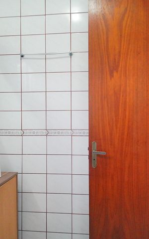 Casa de condomínio para alugar com 117m², 3 quartos e 2 vagasBanheiro da Suíte