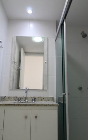 Apartamento à venda com 81m², 3 quartos e 1 vagaBanheiro Social