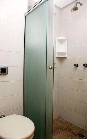 Apartamento à venda com 74m², 2 quartos e 1 vagaBanheiro social