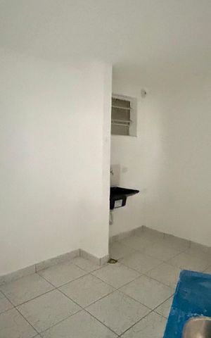 Casa para alugar com 24m², 1 quarto e sem vaga Casa para alugar com 24m², 1 quarto e sem vagaSala/Cozinha