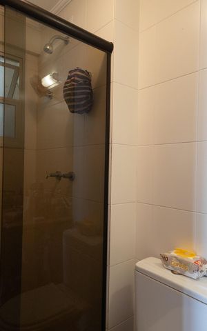 Apartamento à venda com 115m², 2 quartos e 3 vagas Apartamento à venda com 115m², 2 quartos e 3 vagasBanheiro da Suíte