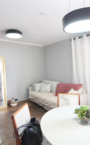 Casa à venda com 300m², 4 quartos e 10 vagas Casa à venda com 300m², 4 quartos e 10 vagasSala
