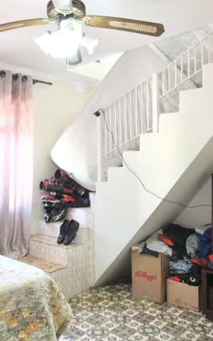 Casa à venda com 300m², 4 quartos e 10 vagas Casa à venda com 300m², 4 quartos e 10 vagasQuarto 5