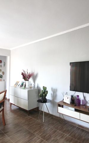 Casa à venda com 300m², 4 quartos e 10 vagas Casa à venda com 300m², 4 quartos e 10 vagasSala