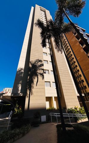 Apartamento à venda com 72m², 2 quartos e 1 vagaFachada