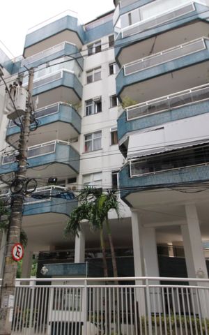 Apartamento à venda com 82m², 3 quartos e 1 vagaFachada