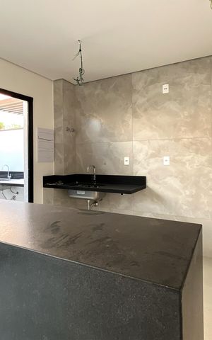 Casa de condomínio à venda com 108m², 2 quartos e 2 vagas Casa de condomínio à venda com 108m², 2 quartos e 2 vagasCozinha