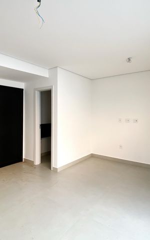 Casa de condomínio à venda com 108m², 2 quartos e 2 vagas Casa de condomínio à venda com 108m², 2 quartos e 2 vagasSala