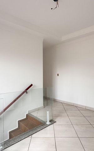 Casa à venda com 202m², 3 quartos e 3 vagasEntrada