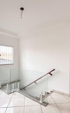 Casa à venda com 202m², 3 quartos e 3 vagasEntrada