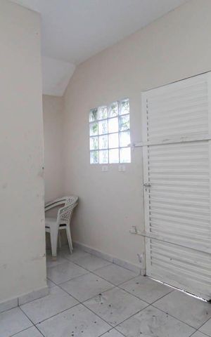 Casa para alugar com 380m², 4 quartos e 1 vaga Casa para alugar com 380m², 4 quartos e 1 vagaÁrea de Serviço 2