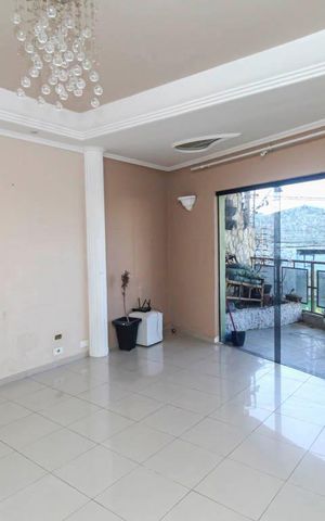 Casa para alugar com 380m², 4 quartos e 1 vaga Casa para alugar com 380m², 4 quartos e 1 vagaSala