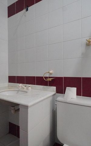 Casa para alugar com 180m², 4 quartos e 3 vagasBanheiro da Suíte 1
