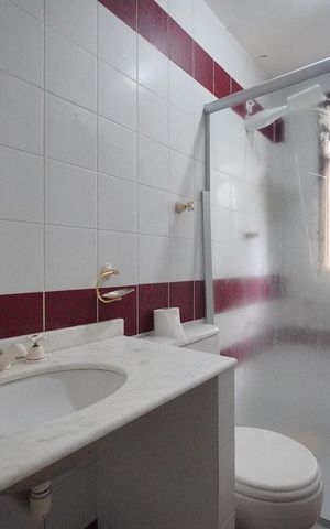 Casa para alugar com 180m², 4 quartos e 3 vagasBanheiro da Suíte 1