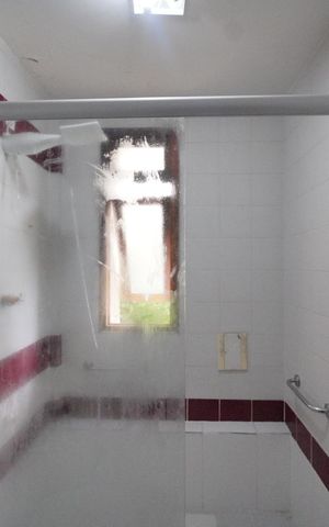 Casa para alugar com 180m², 4 quartos e 3 vagasBanheiro da Suíte 1