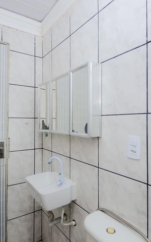 Casa para alugar com 130m², 2 quartos e 2 vagasBanheiro Social