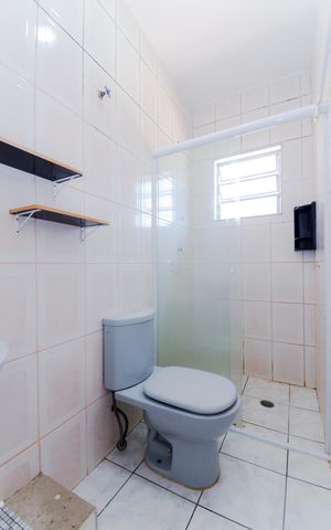 Casa para alugar com 130m², 2 quartos e 2 vagasBanheiro da Suíte