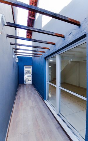 Casa para alugar com 130m², 2 quartos e 2 vagasQuintal