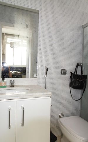 Casa à venda com 650m², 4 quartos e 3 vagasBanheiro de serviço