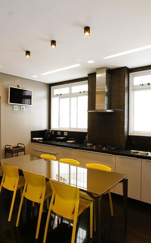 Casa à venda com 650m², 4 quartos e 3 vagasCozinha
