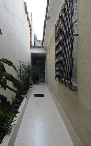 Casa de condomínio à venda com 136m², 3 quartos e 1 vagaÁrea Externa