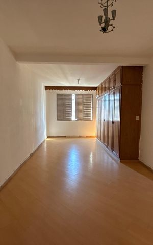 Apartamento à venda com 42m², 1 quarto e sem vaga Apartamento à venda com 42m², 1 quarto e sem vagaSala/Quarto