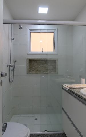 Casa de condomínio à venda com 163m², 4 quartos e 2 vagasBanheiro Social