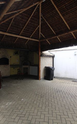 Casa de condomínio à venda com 163m², 4 quartos e 2 vagasÁrea Comum