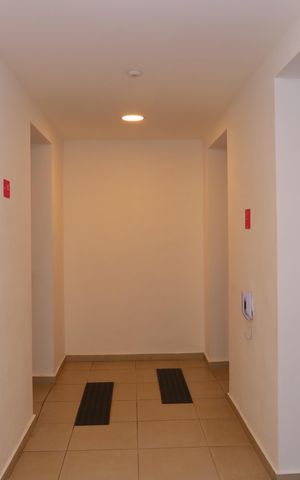 Apartamento para alugar com 35m², 2 quartos e sem vagaÁrea comum - Saguão do andar