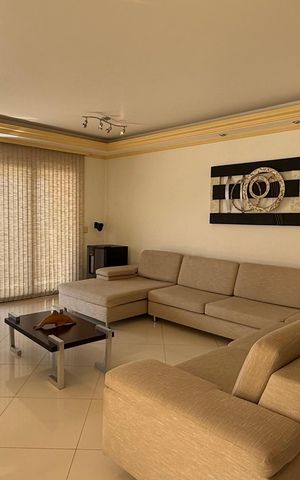 Apartamento para alugar com 166m², 4 quartos e 2 vagas Apartamento para alugar com 166m², 4 quartos e 2 vagasSala