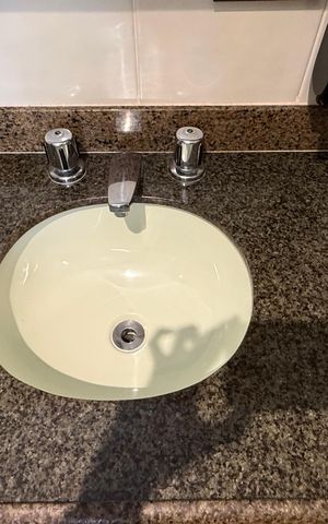 Apartamento para alugar com 166m², 4 quartos e 2 vagas Apartamento para alugar com 166m², 4 quartos e 2 vagasBanheiro Suíte