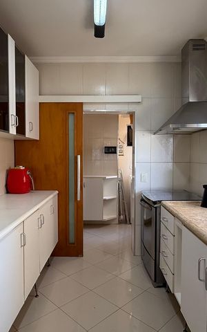 Apartamento para alugar com 166m², 4 quartos e 2 vagas Apartamento para alugar com 166m², 4 quartos e 2 vagasCozinha