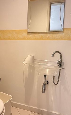 Apartamento para alugar com 166m², 4 quartos e 2 vagas Apartamento para alugar com 166m², 4 quartos e 2 vagasLavabo