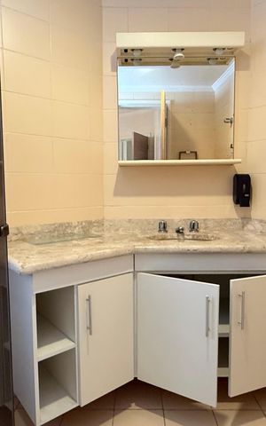 Apartamento para alugar com 166m², 4 quartos e 2 vagas Apartamento para alugar com 166m², 4 quartos e 2 vagasBanheiro Suíte