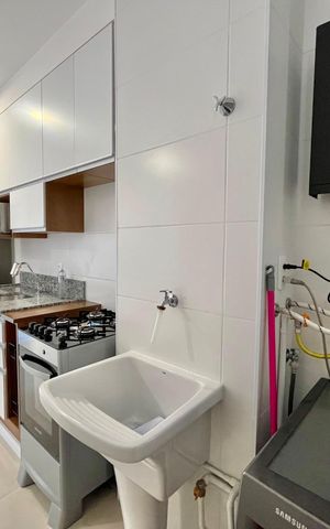 Apartamento para alugar com 45m², 2 quartos e 1 vaga Apartamento para alugar com 45m², 2 quartos e 1 vagaCozinha e Área de Serviço