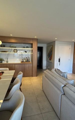 Apartamento à venda com 168m², 3 quartos e 3 vagas Apartamento à venda com 168m², 3 quartos e 3 vagasSala
